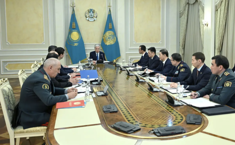 Президент министрліктер жұмысын сынға алды